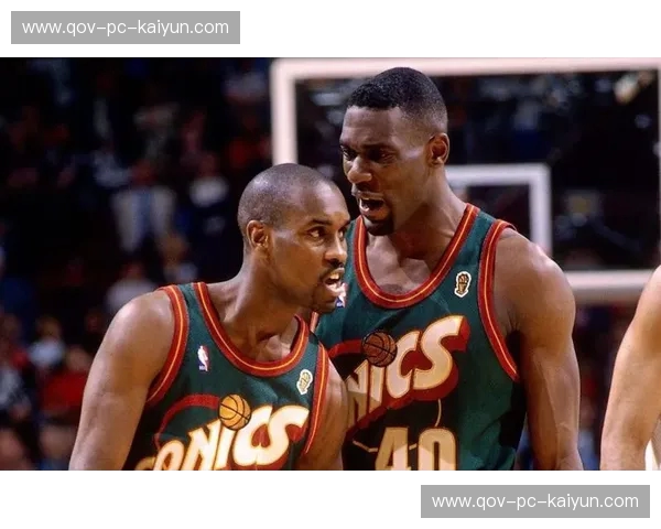 佩顿vs：时代的交锋，传奇的对决